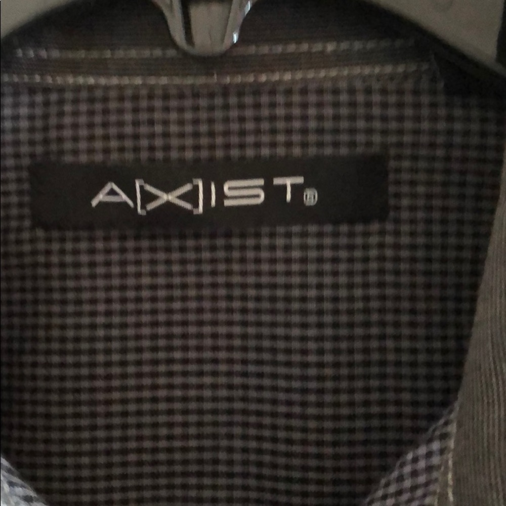 Men’s button down - Picture 2 of 4
